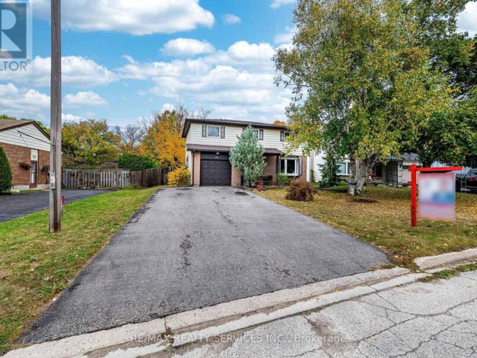 24 CARBERRY ROAD STREET, Erin, Ontario N0B 1T0