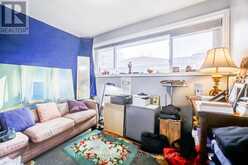 4 MOORECROFT CRESCENT | Toronto Ontario | Slide Image Nine
