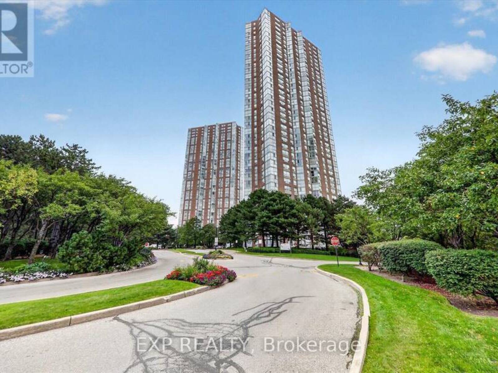 2204 - 7 CONCORDE PLACE, Toronto, Ontario M3C 3N4