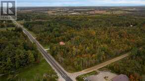 2086 PENETANGUISHENE ROAD | Barrie Ontario | Slide Image Three