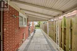 18 DOLAN GATE | Toronto Ontario | Slide Image Thirty-two