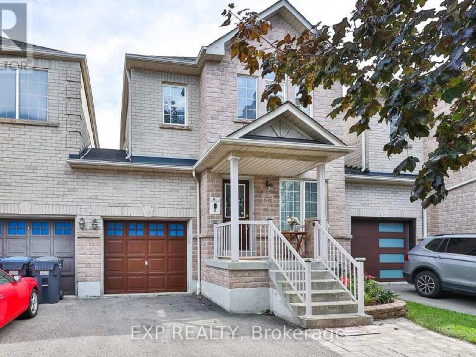 4882 VIENNA COURT, Mississauga, Ontario L4Z 4J2