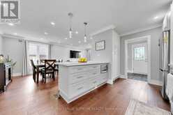 465 MAPLE LEAF DRIVE | Toronto Ontario | Slide Image Seventeen