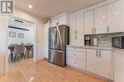 1111 KENT AVENUE | Oakville Ontario | Slide Image Twelve