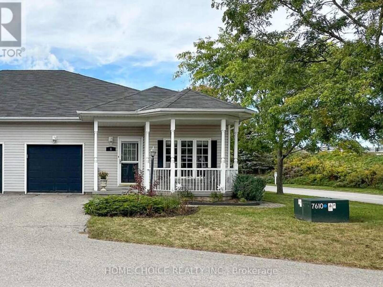 8 HINKLEY TRAIL, Clarington, Ontario L1B 1P4