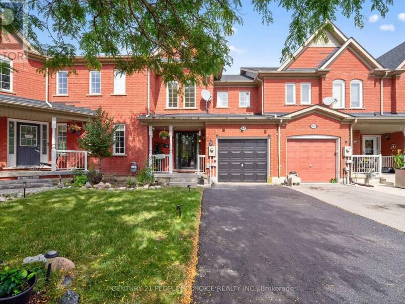 44 MONACO COURT, Brampton, Ontario L7A 1X4