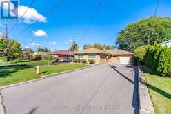 91 WIGMORE DRIVE | Toronto Ontario | Slide Image Three