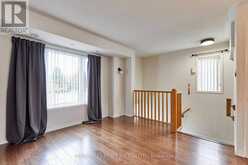 15951 BAYVIEW AVENUE | Aurora Ontario | Slide Image Three