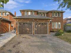 22 BUTLERS COURT Brampton Ontario, L6Y 3T7