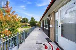 4 BUTTERCUP COURT | Toronto Ontario | Slide Image Three