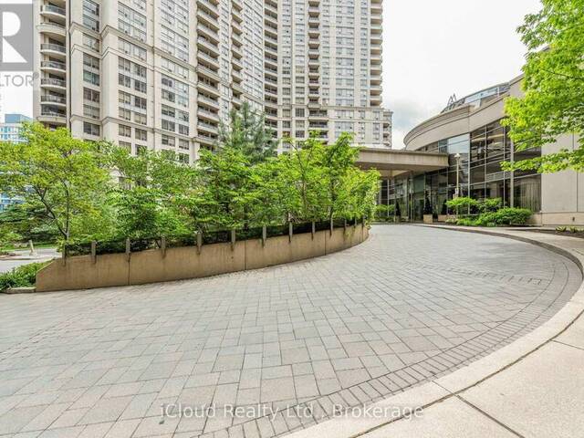 2521 - 3888 DUKE OF YORK BOULEVARD Mississauga Ontario, L5B 4P5 - 3 Bedrooms Condo For Sale