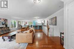 982 GLEN VIEW AVENUE | Burlington Ontario | Slide Image Twelve