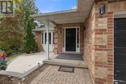 982 GLEN VIEW AVENUE | Burlington Ontario | Slide Image Three