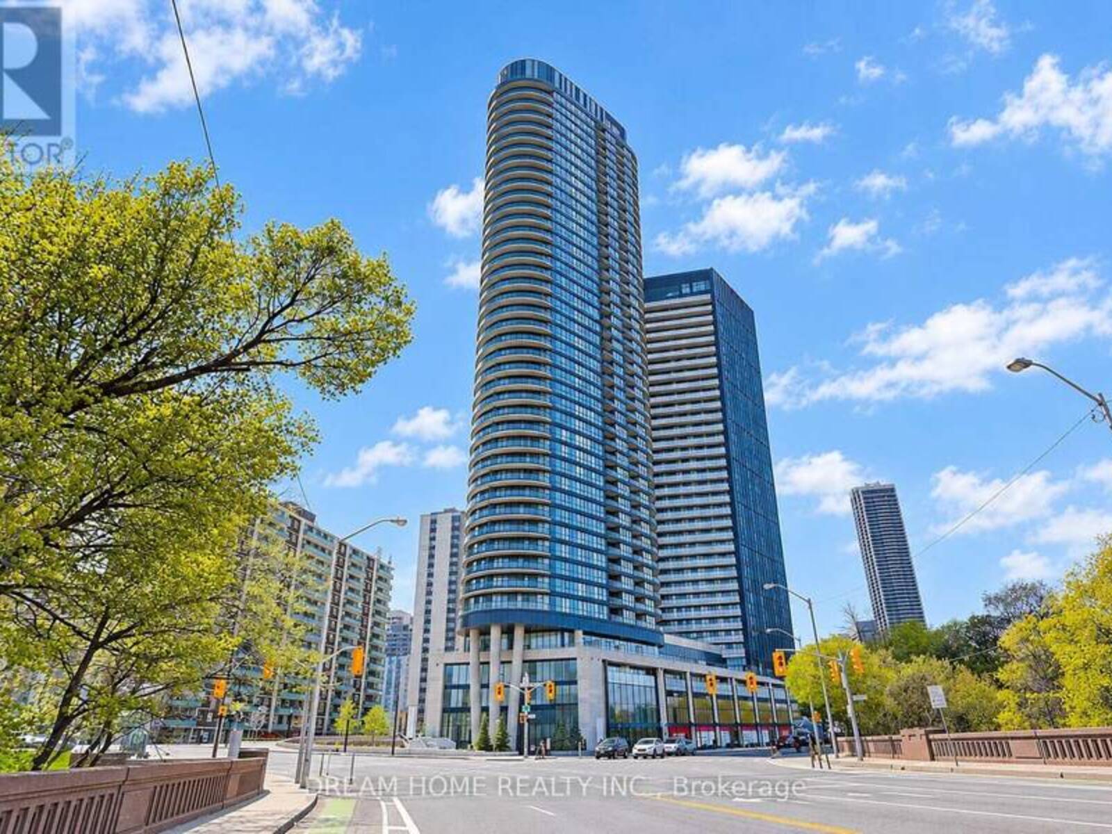 1622 - 585 BLOOR STREET E, Toronto, Ontario M4W 0B3