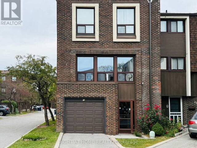 70 SPIRE HILLWAY WAY Toronto Ontario, M2H 3A4 - 3 Bedrooms Condo For Sale