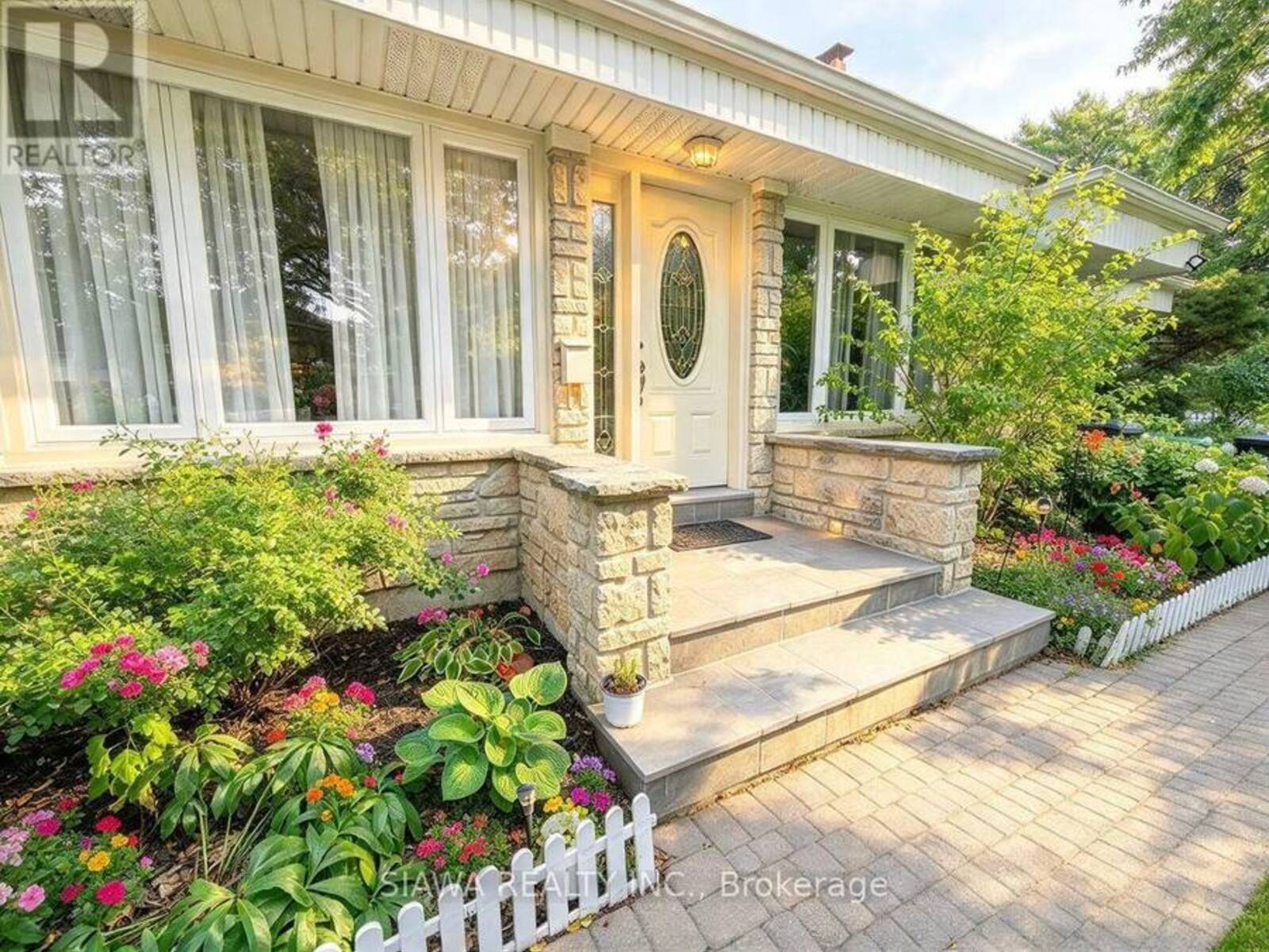 6789 SHELTER BAY ROAD, Mississauga, Ontario L5N 1T7