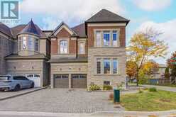 36 WILLOW HEIGHTS BOULEVARD | Markham Ontario | Slide Image Two