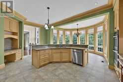25 BOVAIR TRAIL | Aurora Ontario | Slide Image Twelve
