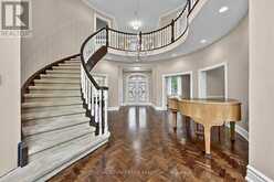25 BOVAIR TRAIL | Aurora Ontario | Slide Image Eight