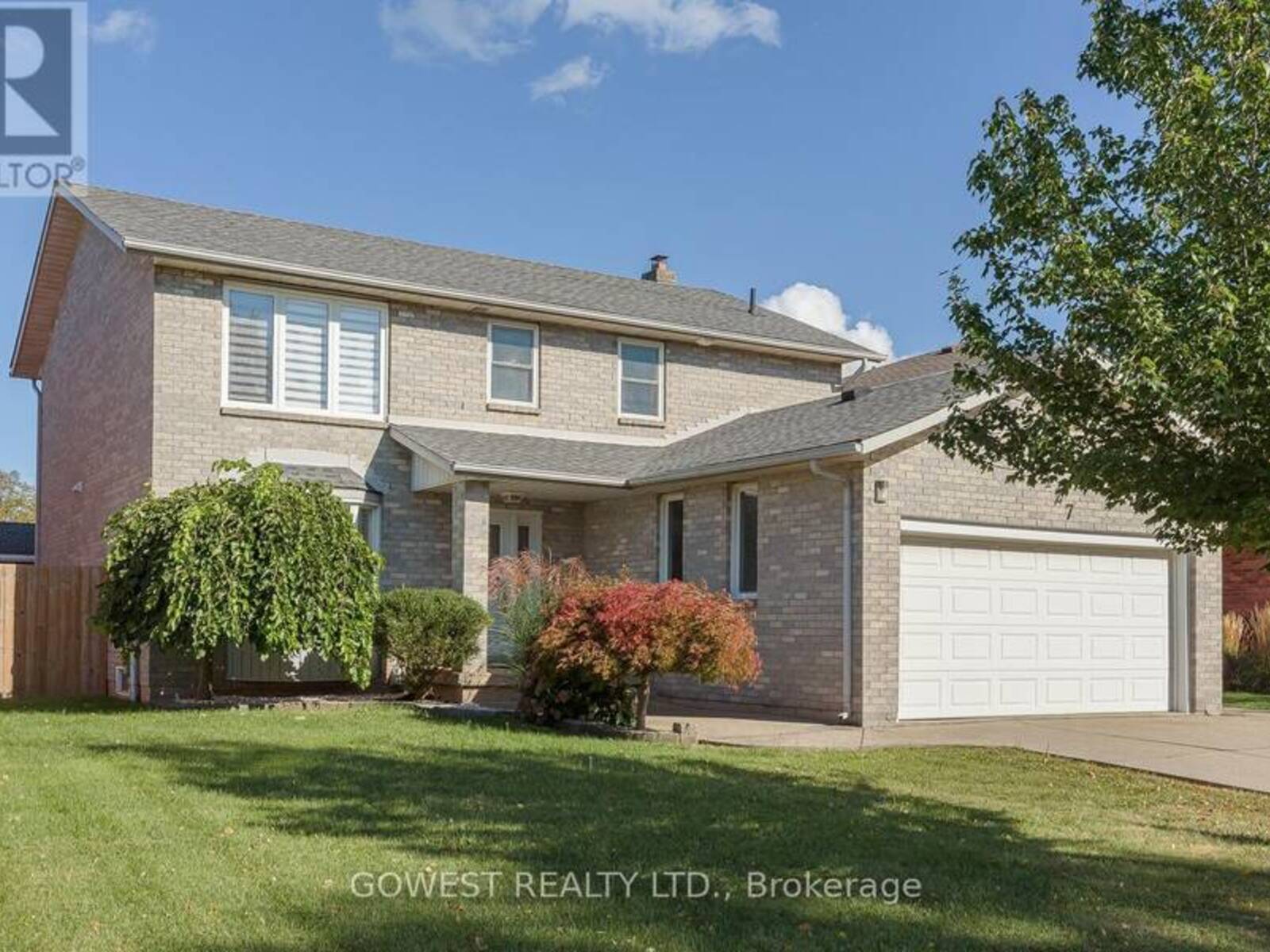 127 VALERA DRIVE, Hamilton, Ontario L8E 4S9