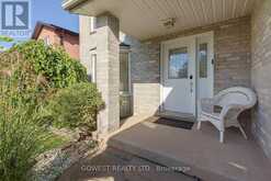 127 VALERA DRIVE | Hamilton Ontario | Slide Image Three