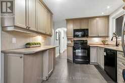 19 FLEMPTON CRESCENT | Toronto Ontario | Slide Image Fifteen