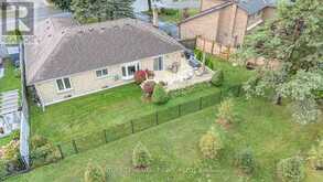20 SIMMONS CRESCENT | Aurora Ontario | Slide Image Twenty-one