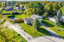 33 RICE DRIVE | Schomberg Ontario | Slide Image Three