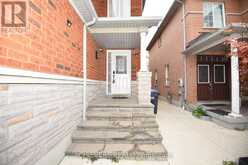 521 NAVIGATOR DRIVE | Mississauga Ontario | Slide Image Three