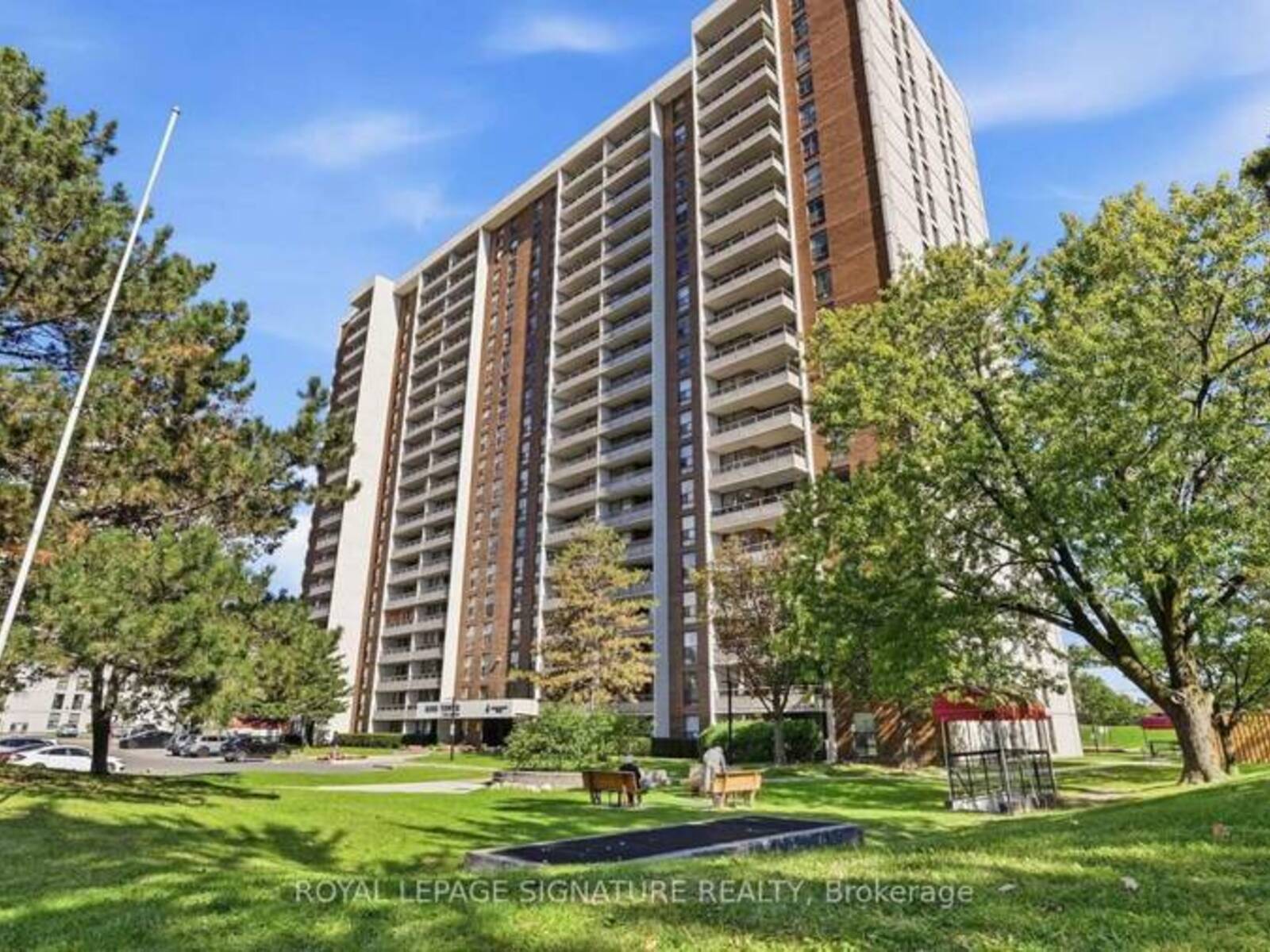 1805 - 4 KINGS CROSS ROAD, Brampton, Ontario L6T 3X8