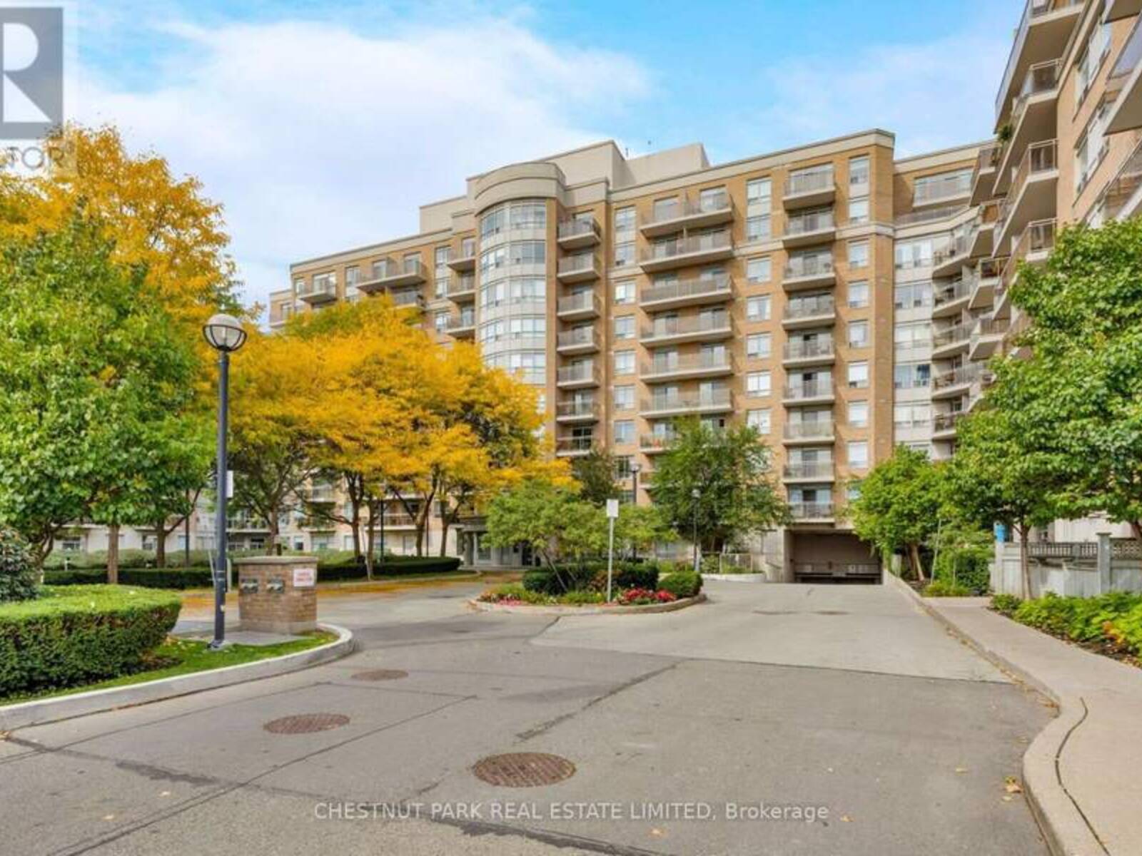704 - 650 LAWRENCE AVENUE W, Toronto, Ontario M6A 3E8