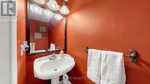 87 PRIMEAU DRIVE | Aurora Ontario | Slide Image Twelve