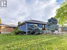 27 MATLOCK AVENUE | Mississauga Ontario | Slide Image Three