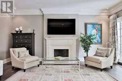 20 CLUNY DRIVE | Toronto Ontario | Slide Image Nineteen