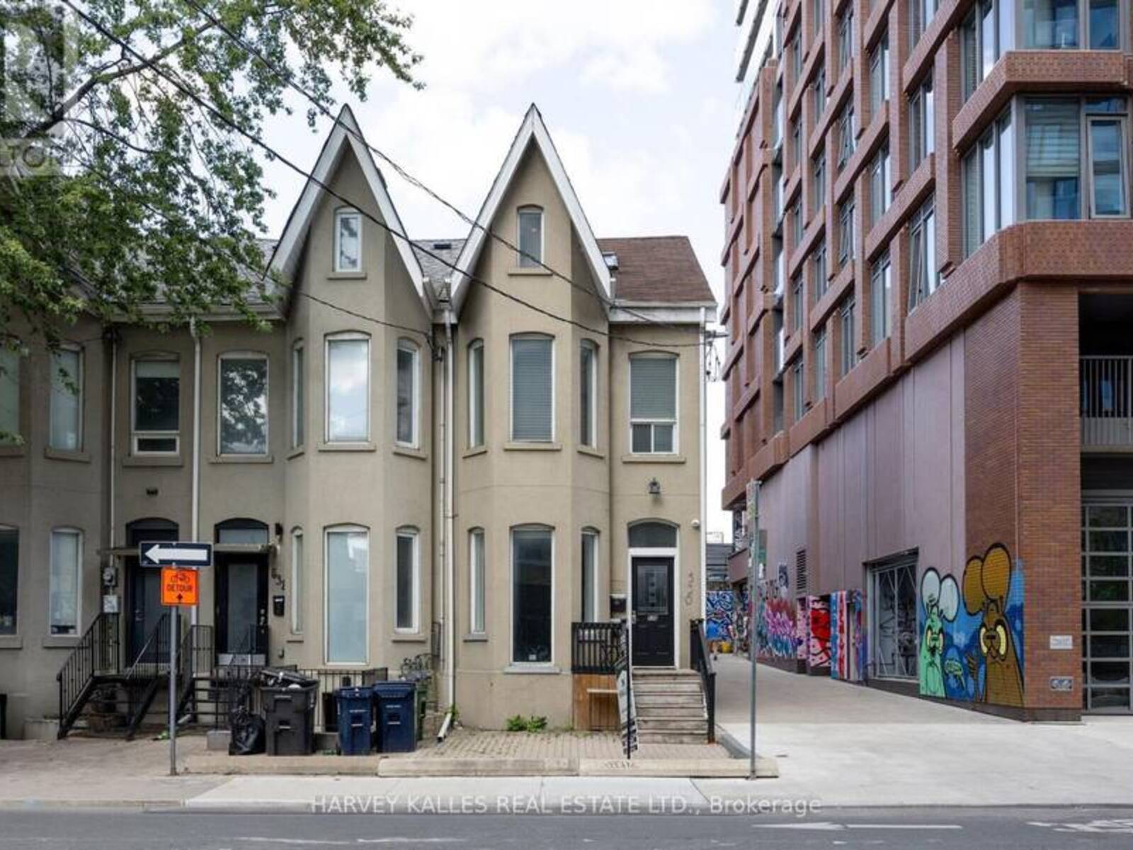 530 RICHMOND STREET W, Toronto, Ontario M5V 1Y4