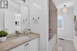 75 ESTRELLA CRESCENT | Richmond Hill Ontario | Slide Image Thirteen