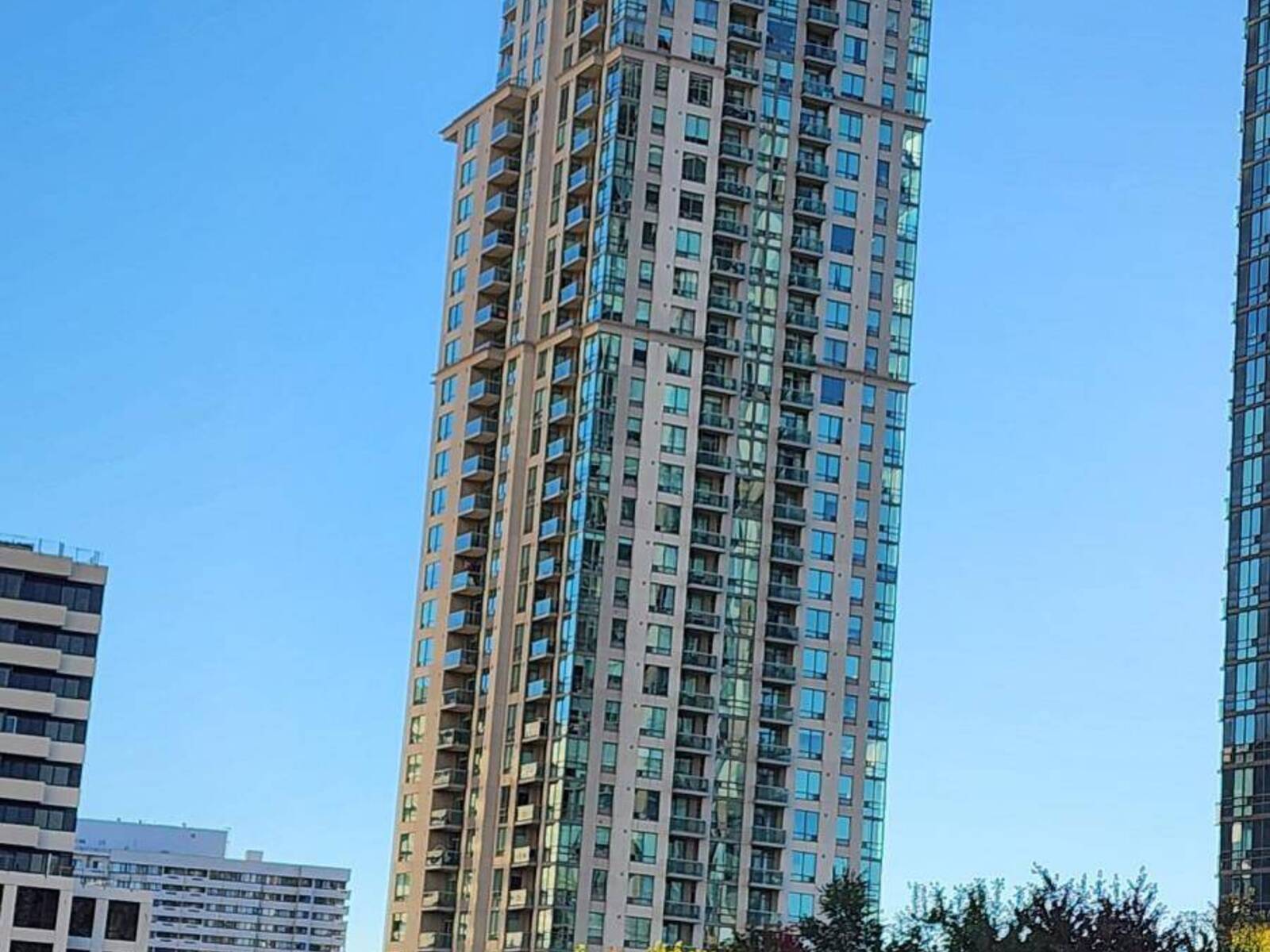 1003 - 3504 HURONTARIO STREET, Mississauga, Ontario L5B 1P2