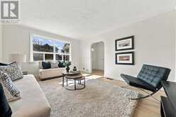 22 KATHERINE ROAD | Toronto Ontario | Slide Image Six