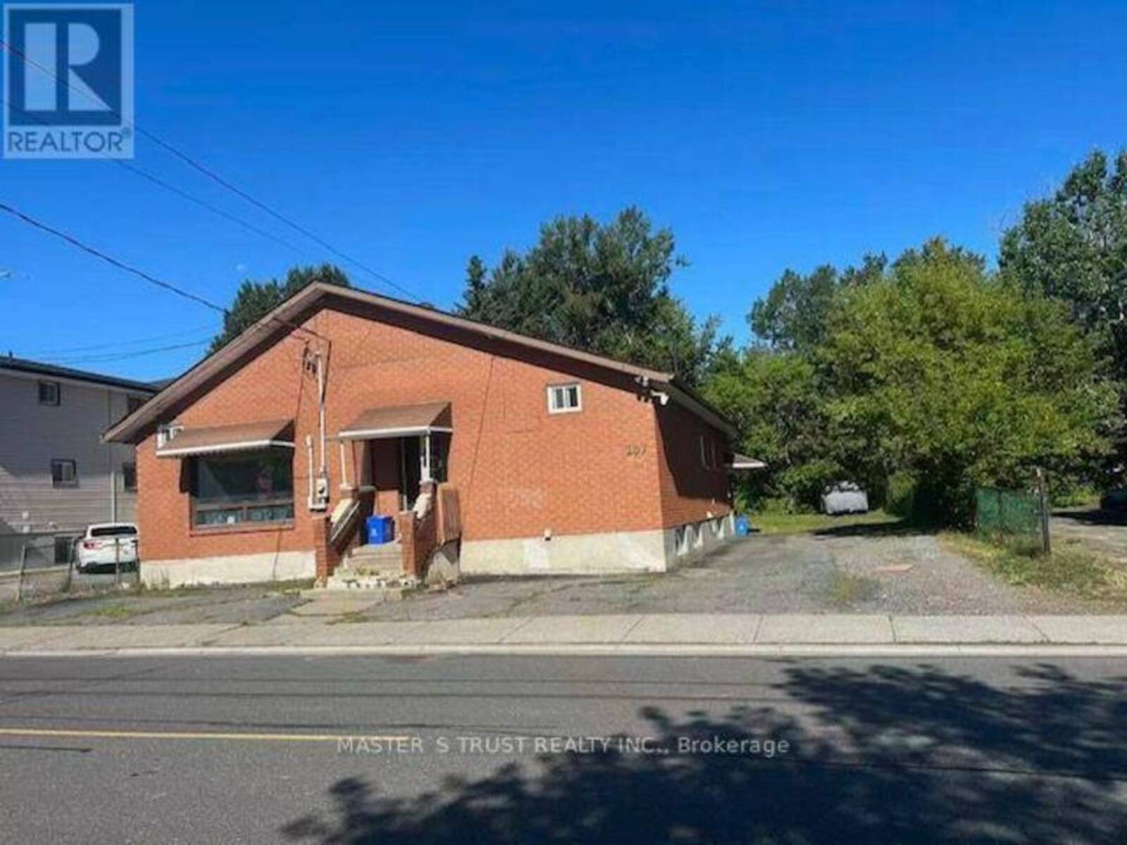 257 LESLIE STREET, Greater Sudbury, Ontario P3B 2T4