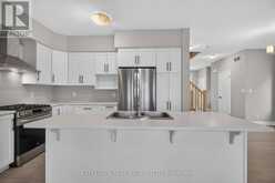68 DAVIDSON DRIVE W | Stratford Ontario | Slide Image Eight