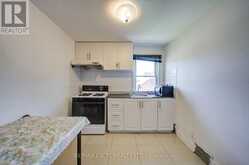39 KILMARNOCK AVENUE | Toronto Ontario | Slide Image Nineteen