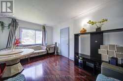 39 KILMARNOCK AVENUE | Toronto Ontario | Slide Image Eight
