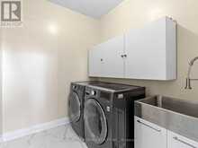 72 VANDERVOORT DRIVE | Richmond Hill Ontario | Slide Image Thirteen