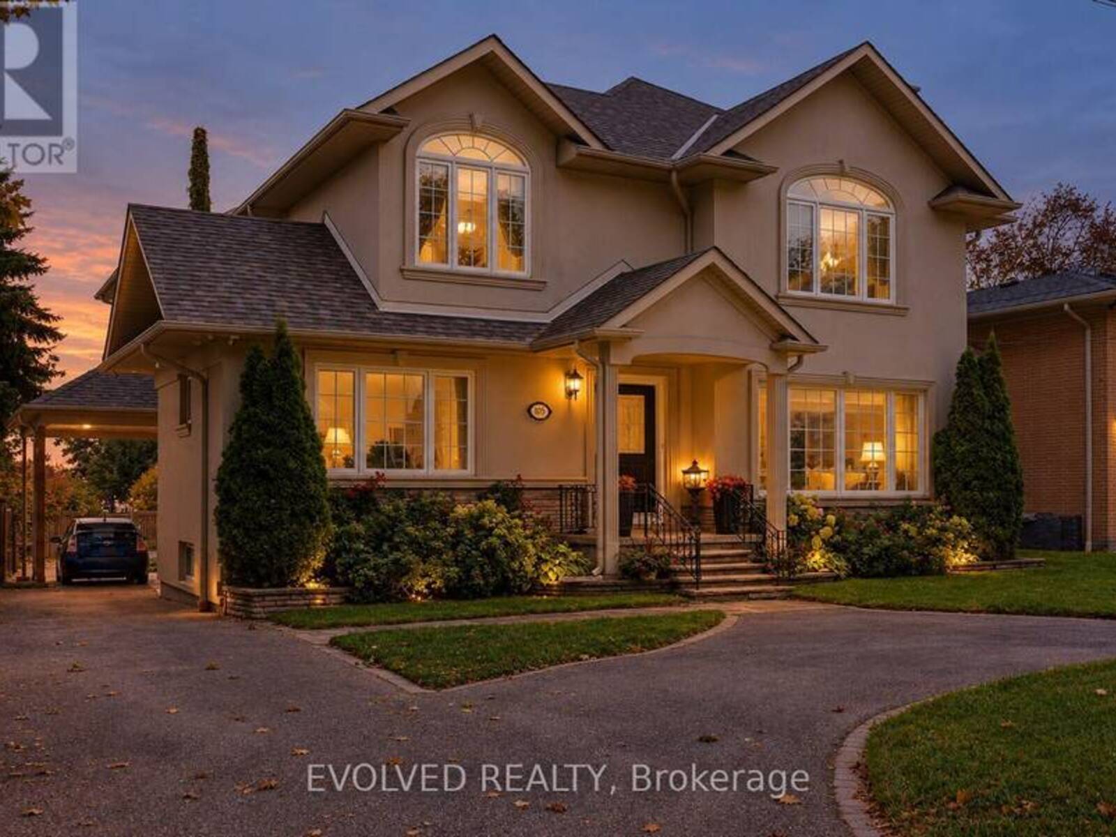 105 SYLVAN AVENUE, Toronto, Ontario M1M 1J9