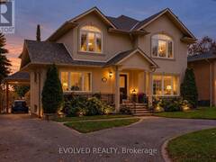 105 SYLVAN AVENUE Toronto Ontario, M1M 1J9