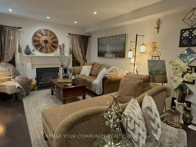 22 SWANSEA STREET Whitby Ontario, L1P 0B3 - 4 Bedrooms Home For Sale