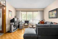 55 THISTLE RIDGE DRIVE | Vaughan Ontario | Slide Image Seven