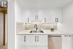 1506 - 7 TOWNSGATE DRIVE | Vaughan Ontario | Slide Image Seventeen