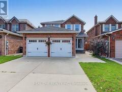 476 BUD GREGORY BOULEVARD Mississauga Ontario, L4Z 2K4