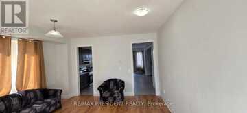 94 BUTLER BOULEVARD | Lindsay Ontario | Slide Image Ten